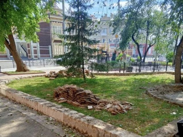 Ремонт начали в сквере «Кошка» в Иркутске