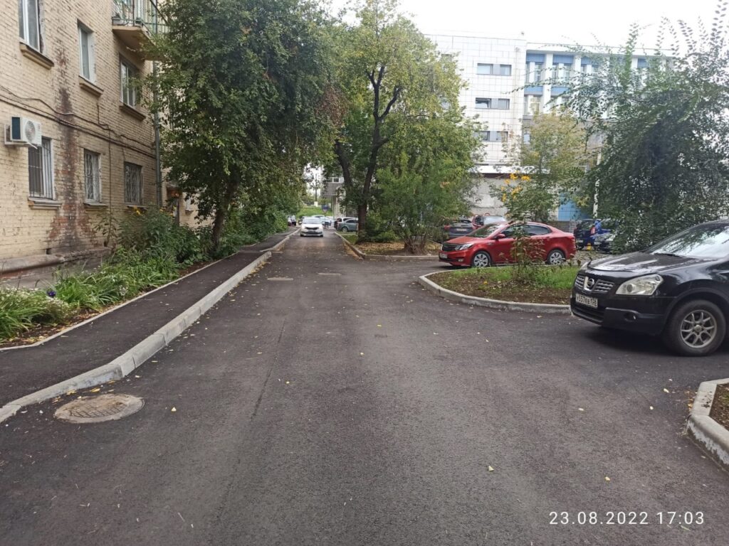 10 дворов благоустроили за лето в Правобережном округе Иркутска