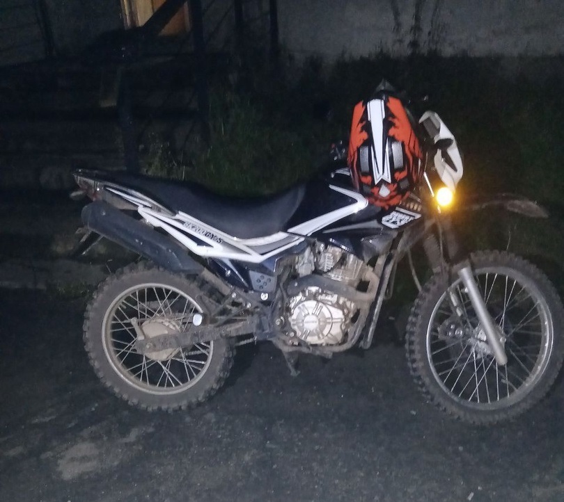 15-летний мотоциклист сбил 11-летнюю девочку в поселке на севере Иркутской области