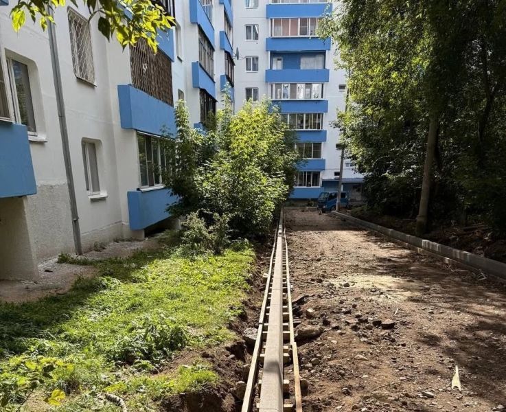 Три двора заканчивают ремонтировать в Свердловском округе Иркутска