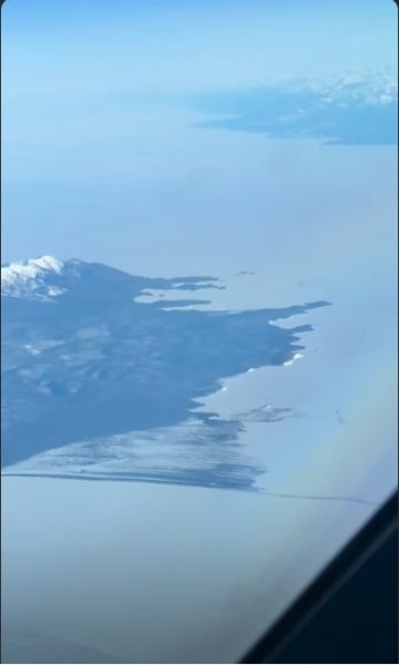 Герой России показал Байкал с высоты 10 000 метров