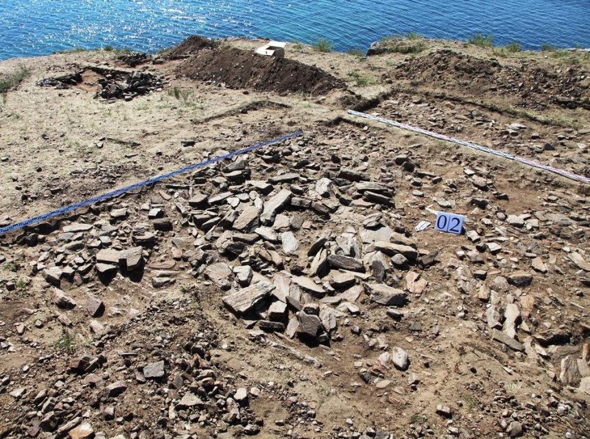 На побережье Байкала обнаружили захоронения эпохи неолита – раннего бронзового века