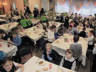 Бесплатное питание в школах Братска стали получать значительно меньше детей, чем в прошлом году
