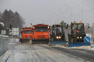 Для расчистки федеральных трасс от снега мобилизуют всю технику