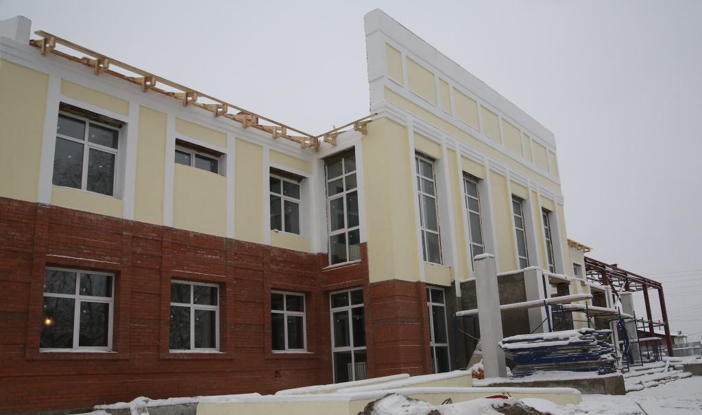 В поселке Железнодорожный достраивают Дом культуры