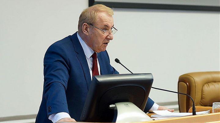 Владимир Матиенко сложил с себя депутатские полномочия