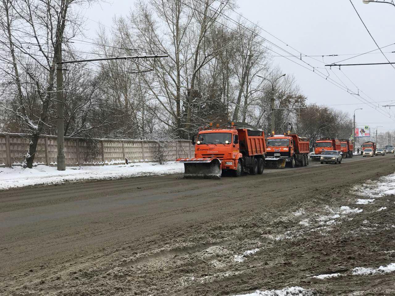 Жители Иркутска могут направить жалобы на некачественную уборку снега во дворах