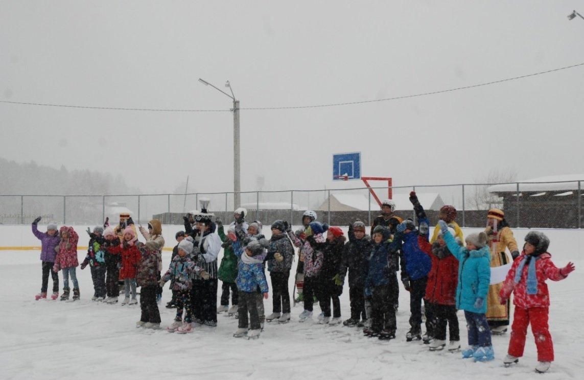 В селе Одинск появилась новая многофункциональная спортплощадка