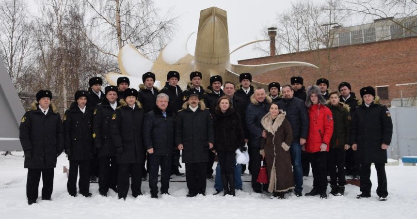Братчане поздравили экипаж крейсерской атомной подводной лодки «Братск» с Днем корабля