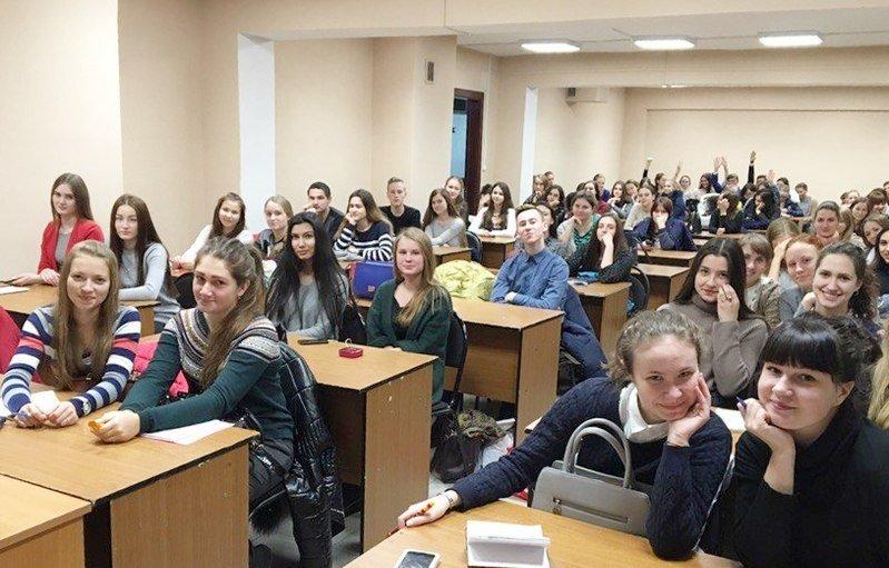 Депутаты Заксобрания Приангарья поддержали инициативу Дмитрия Бердникова о стипендии малообеспеченным студентам