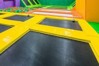 СК проводит проверку по факту травмирования подростка в батутцентре в Иркутске