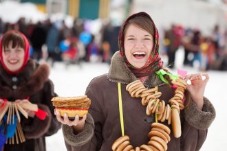 Иркутян приглашают на Масленицу в общественные пространства
