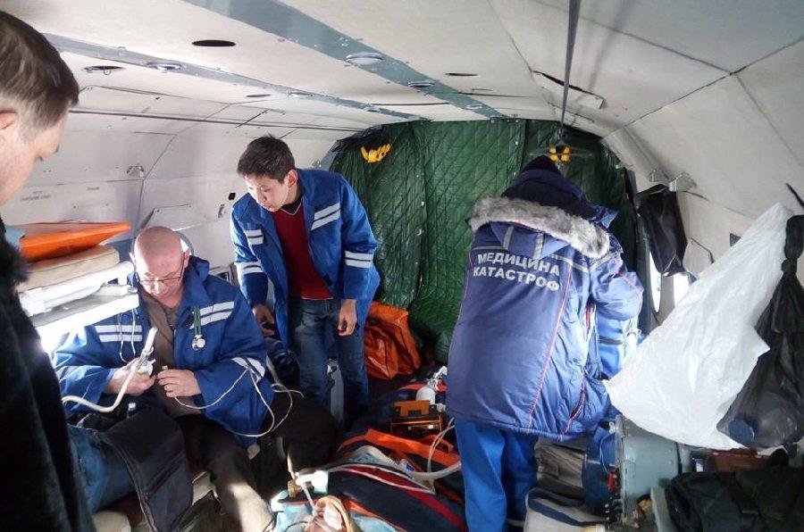 Повредившего спину подростка доставили из Ангарска в Иркутск