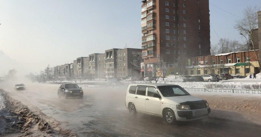 В Братске произошла авария на магистральном водопроводе