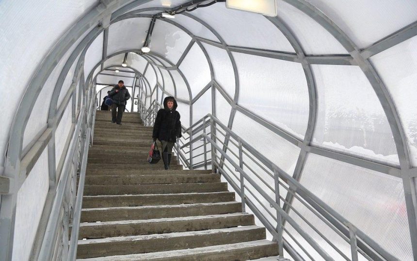Надземный пешеходный переход в районе курорта «Ангара» в Иркутске введен в эксплуатацию