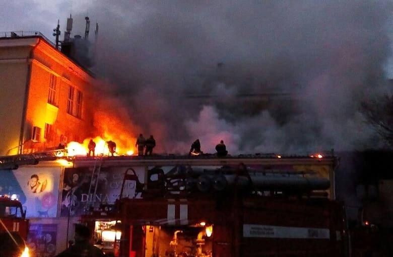 В Ангарске произошел крупный пожар в торговом центре