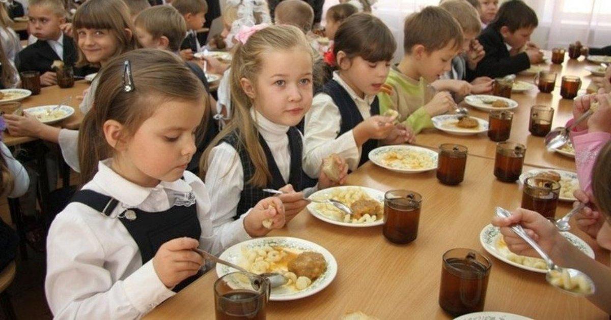 В Братске с 5 марта увеличится стоимость льготного школьного обеда. Увеличение - за счет бюджета