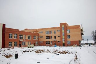 В поселке Горячий Ключ продолжается строительство школы