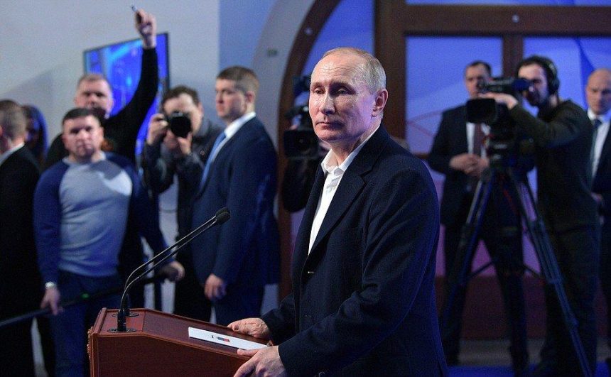 Владимир Путин обдумывает новый состав Правительства страны с сегодняшнего дня