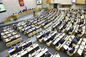Госдума рассмотрит законопроект, предлагающий установить Знамя Российской империи в качестве государственного флага России