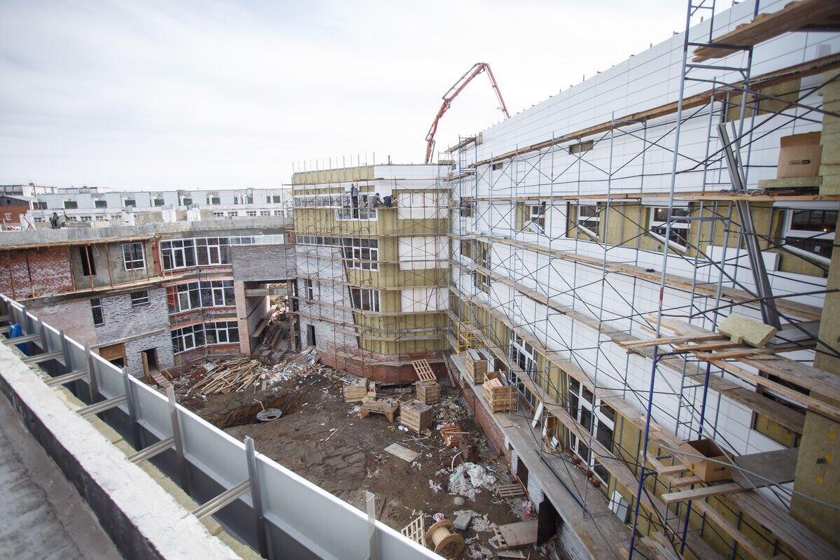 Строительство школы №19 в Иркутске идет по графику. Фото