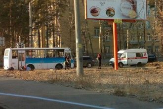 Велосипедист погиб под колесами автобуса в Ангарске