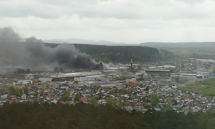 Продуктовый склад горел в Иркутске 20 мая