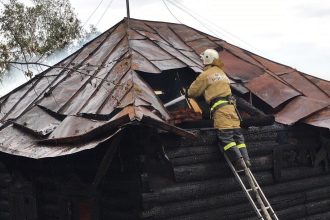 Женщина с ребенком погибли на пожаре в Эхирит-Булагатском районе