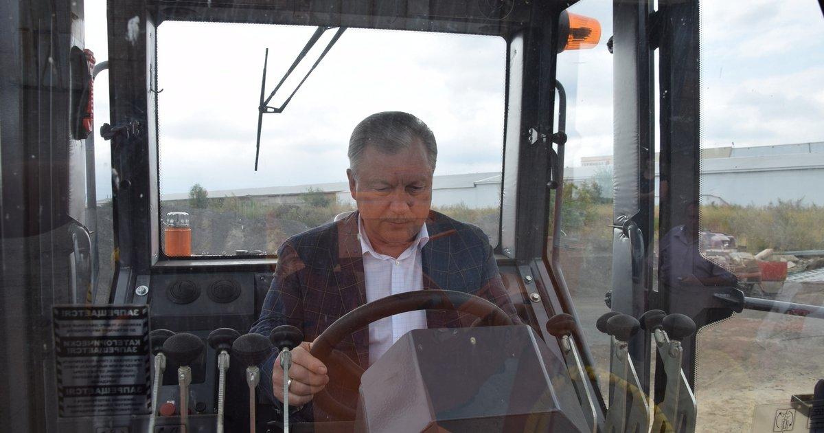 Дорожная служба Братска пополнилась новой техникой