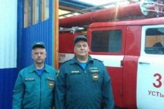 Находившиеся вне службы пожарные Усть-Кута спасли мужчину