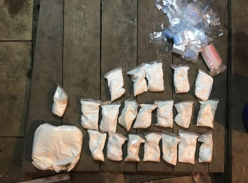Полицейские Иркутска изъяли более 4 килограммов наркотиков