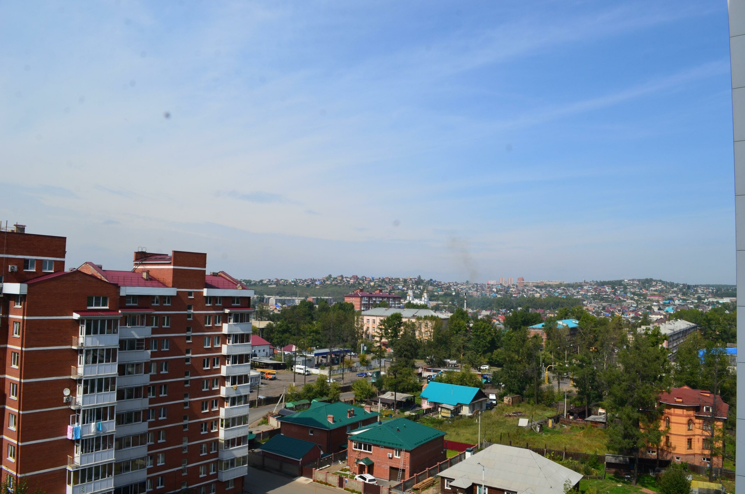 Строительная среда: тихое место на берегу Ушаковки