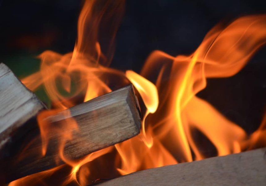 МЧС: в Приангарье увеличилось число пожаров в домах с печным отоплением
