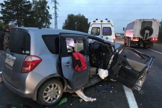 Мужчина и женщина погибли в ДТП в Зиминском районе