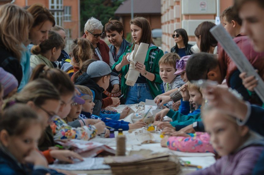 Учителей и школьников Иркутской области приглашают принять участие в конкурсе "Школьный двор"