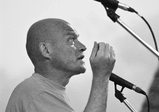 Умер иркутский поэт Игорь Дронов