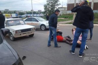 Водитель в Братске сбил двух девушек на пешеходном переходе