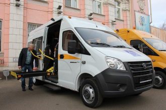 Два новых автобуса получили Уриковская СОШ и ДЮСШ Иркутского района