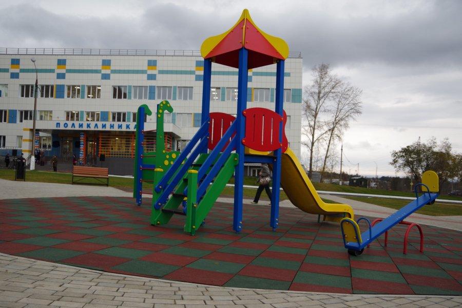 В Братске после капремонта открылась детская поликлиника