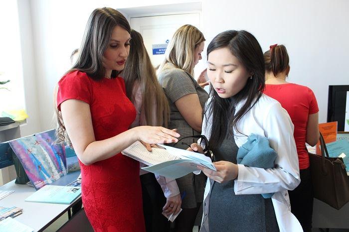 Студенты - медики начали получать дополнительные стипендии в Иркутской области