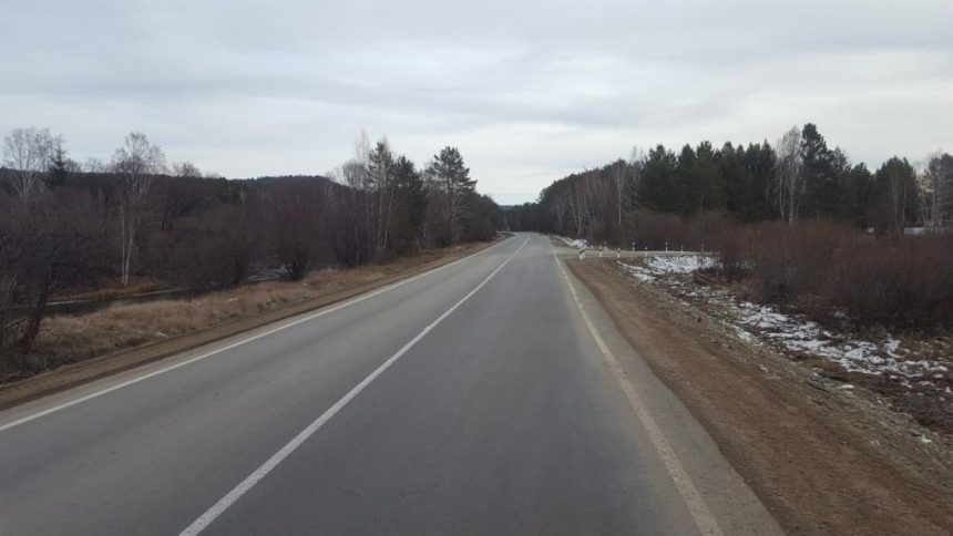 В Шелеховском районе досрочно завершен ремонт дороги Олха - Большой Луг