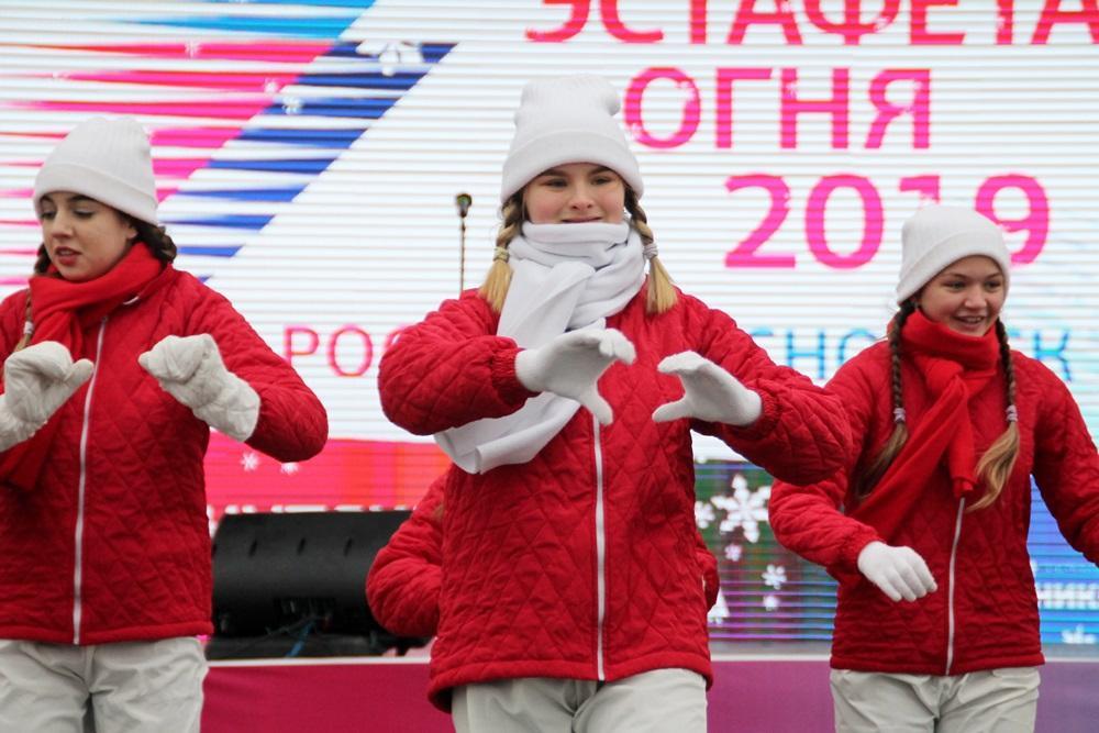Эстафета огня XXIX Всемирной зимней универсиады 2019 года прошла Иркутску. Фото и видео