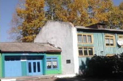 В селе Нижняя Иреть Черемховского района дети учатся в аварийном здании школы