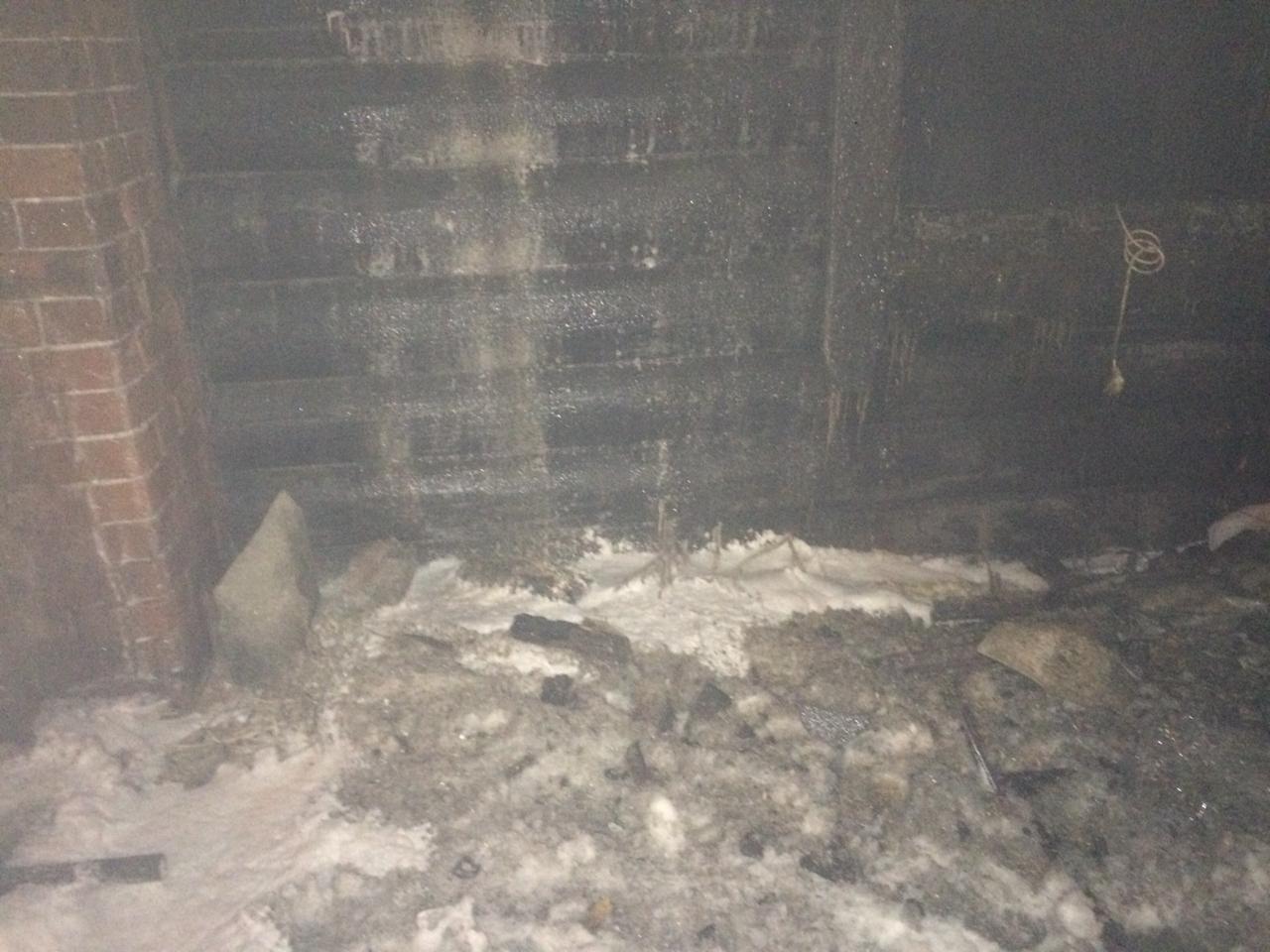 23 человека спасли на пожаре этой ночью в Иркутске