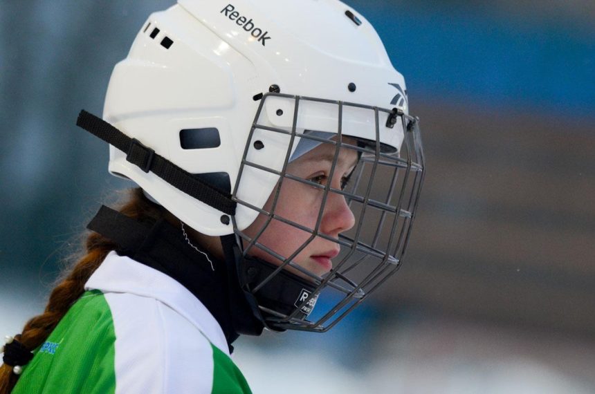 Чемпионат России по хоккею с мячом среди женских команд пройдет в Иркутске в феврале