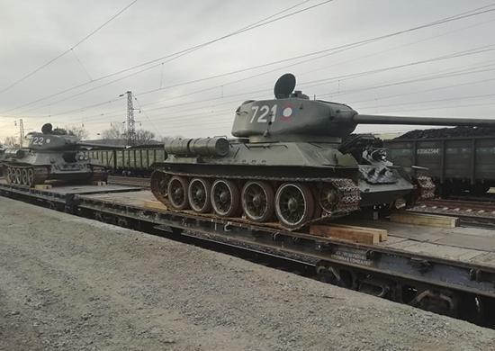 Эшелон из 30 танков прибудет в Иркутск 14 января и отправится в Московскую область