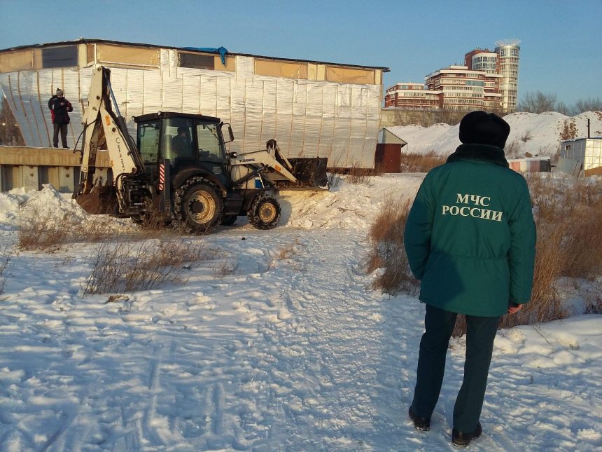 В Иркутской области с начала года за несанкционированный выезд на лёд оштрафованы 60 водителей