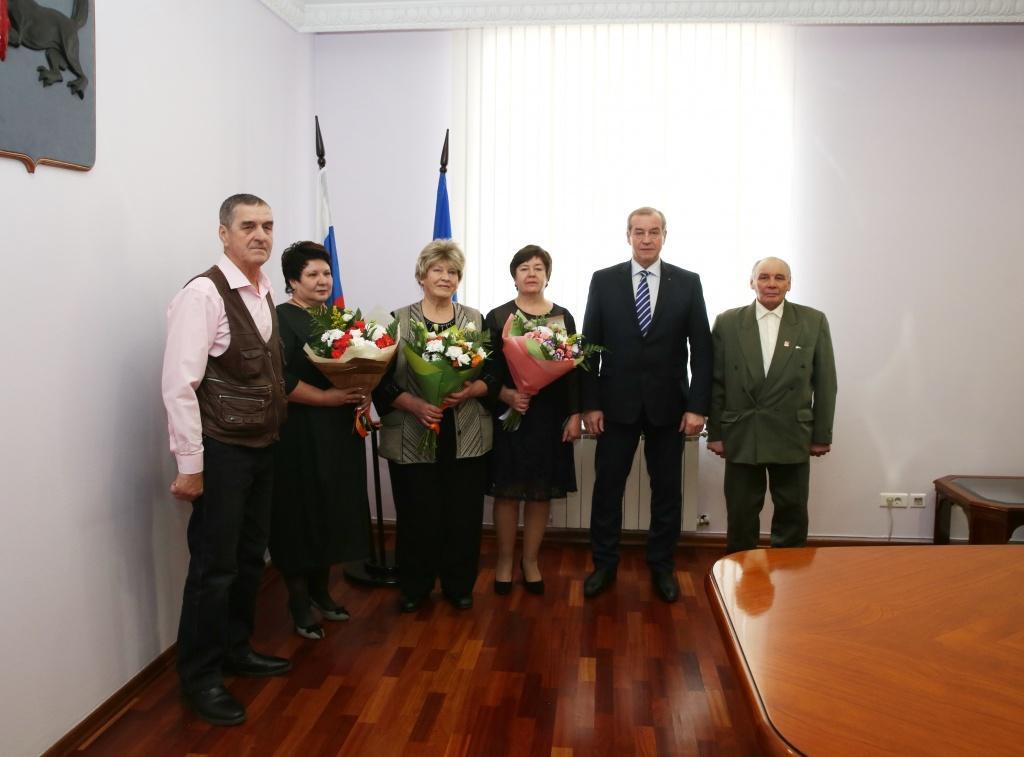 Звания «Ветеран труда Иркутской области» удостоились первые пять человек