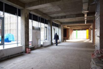 В Иркутске продолжается строительство дополнительного здания гимназии №25 и здания школы в Лесном