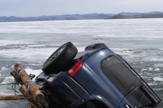 В минувшие выходные сотрудники ГИМС оштрафовали 7 водителей за несанкционированный выезд на лёд